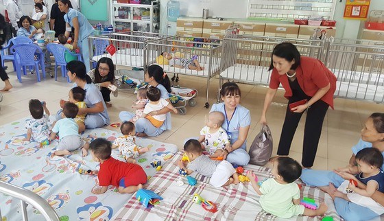 Trẻ em đang được nuôi dưỡng tại Trung tâm Nuôi dưỡng - Bảo trợ trẻ em Gò Vấp (TP Hồ Chí Minh).