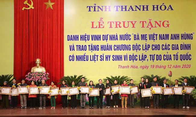Thanh Hóa: Truy tặng danh hiệu Bà mẹ Việt Nam Anh hùng và trao Huân chương Độc lập cho các gia đình có nhiều liệt sĩ - Ảnh 2.