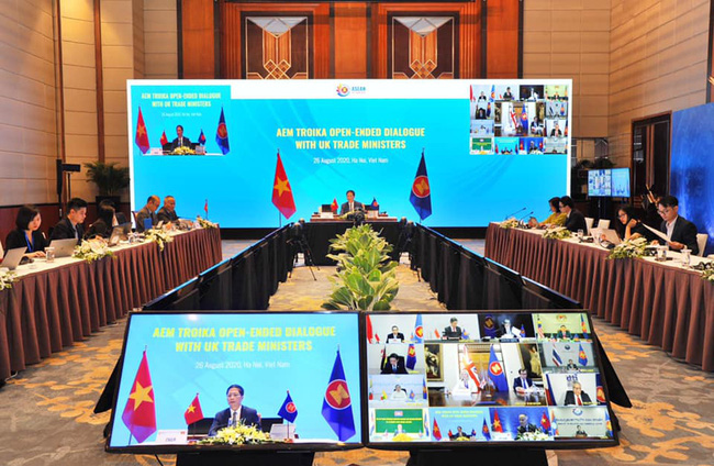 Đối thoại trực tuyến “Troika mở rộng” về hợp tác kinh tế giữa ASEAN - UK - Ảnh 2. Đối thoại trực tuyến “Troika mở rộng” về hợp tác kinh tế giữa ASEAN - UK - Ảnh 2.