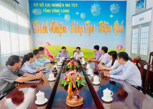 Cục trưởng Trần Ngọc Túy thăm và làm việc tại Cơ sở cai nghiện ma túy tỉnh Vĩnh Long