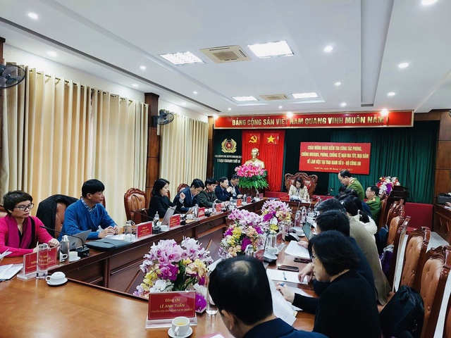 Đoàn công tác của Ủy ban Quốc gia phòng, chống AIDS, ma túy, mại dâm làm việc tại Nghệ An