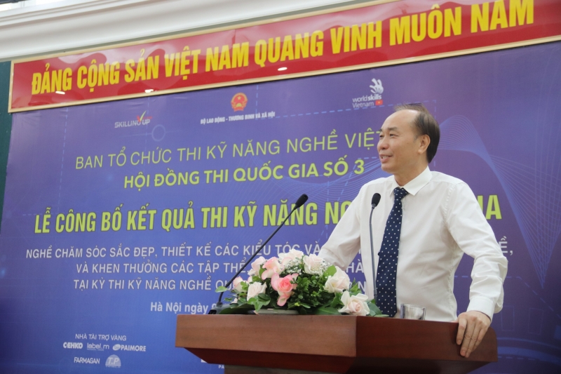 PGS.TS Dương Đức Lân – Chủ tịch Hiệp hội GDNN & Nghề CTXH Việt Nam phát biểu tại buổi lễ.