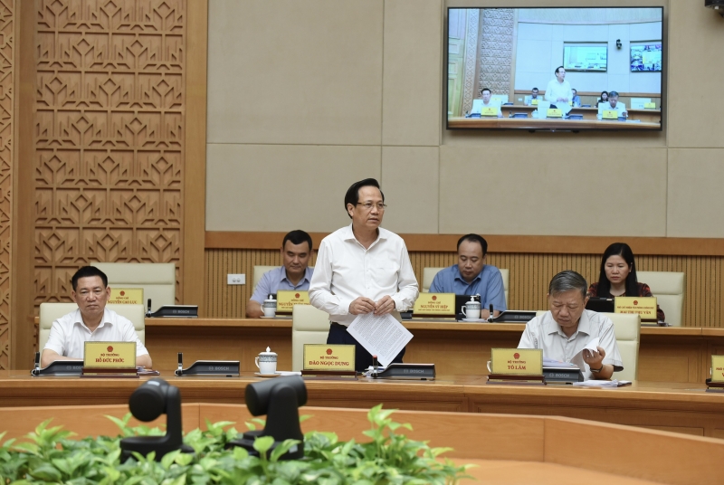 Bộ trưởng Bộ LĐ-TB&XH Đào Ngọc Dung phát biểu tại Phiên họp Chính phủ thường kỳ tháng 7/2022 diễn ra vào ngày 3/8/2022