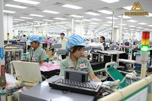 Hỗ trợ lao động Việt Nam đang làm việc tại Malaysia gặp khó khăn trong bối cảnh dịch COVID-19