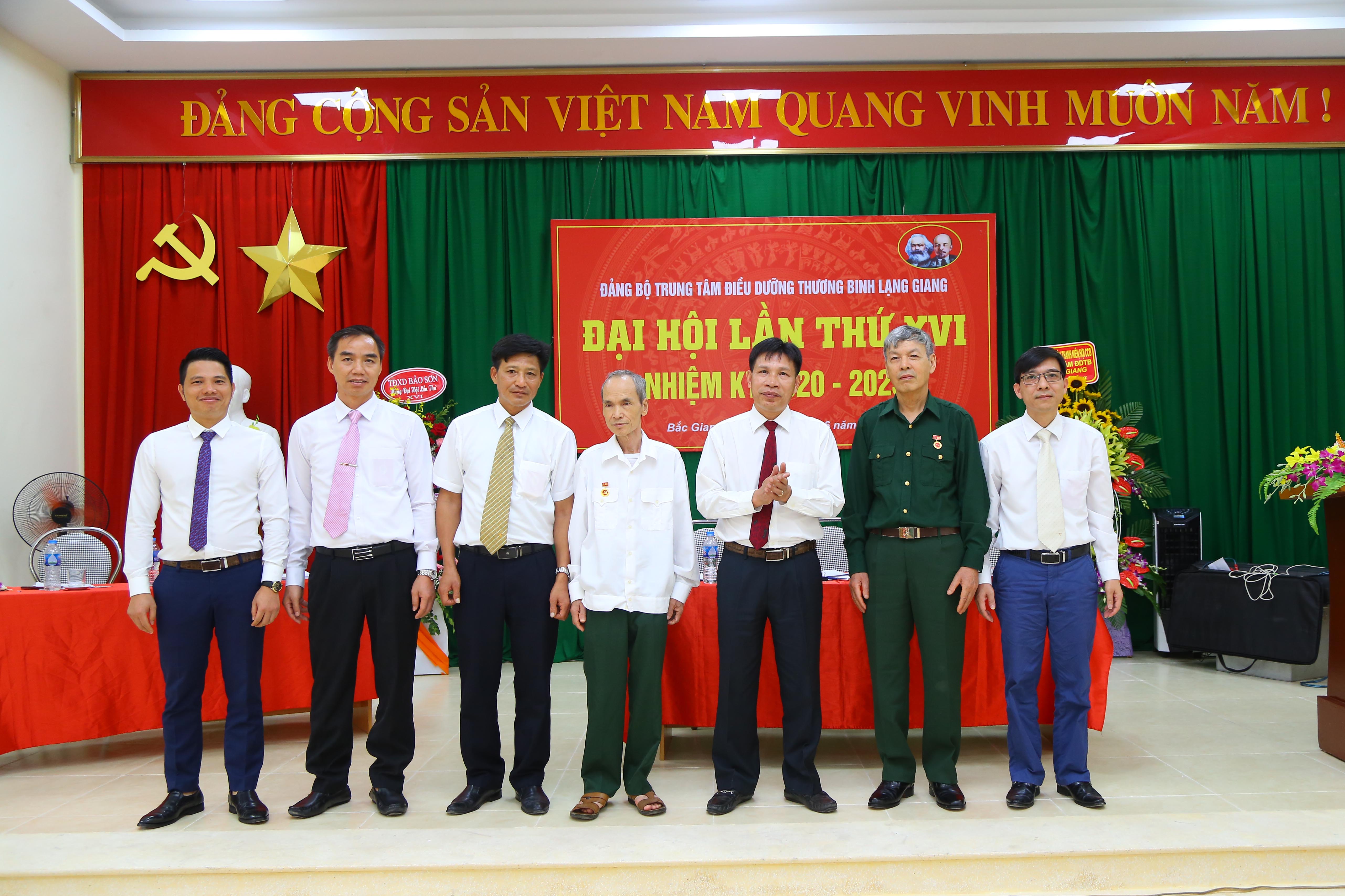 Đại hội Đảng bộ Trung tâm Điều dưỡng Thương binh Lạng Giang lần thứ XVI, nhiệm kỳ 2020-2025 thành công tốt đẹp